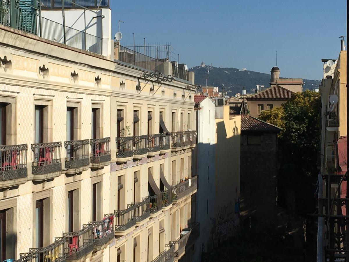 Hostal La Terrassa Barcelona Exterior photo